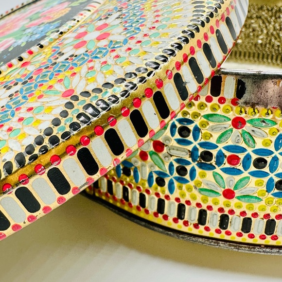 Vintage Daher Boho Decorative Ware Tin - Picture 11 of 16